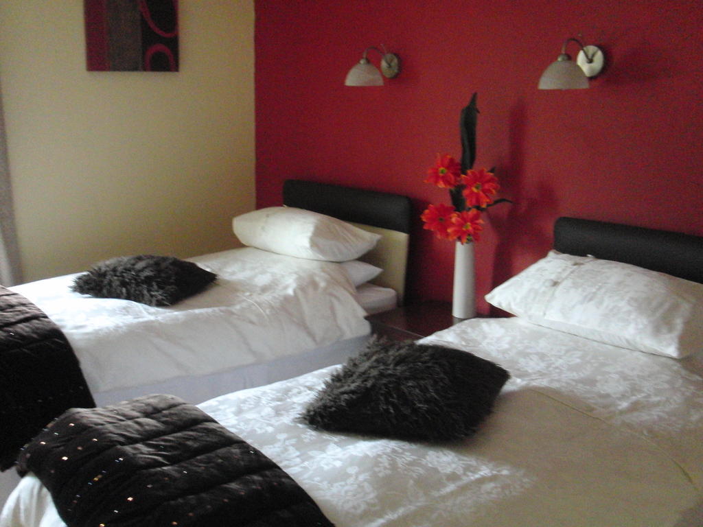 Woodlands House Bed and Breakfast Farranfore Δωμάτιο φωτογραφία